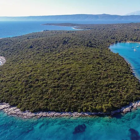 Holiday Home Loviste Σπίτι διακοπών