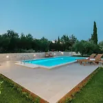 Дом отдыха Holiday Home Loviste *