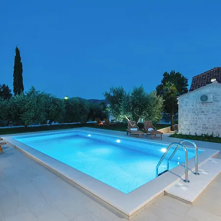 Сasa de vacaciones Holiday Home Loviste Lovište
