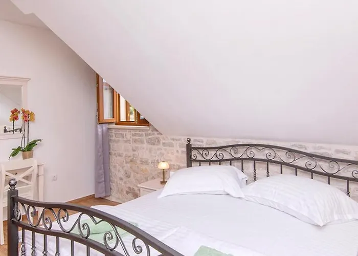 Hébergement de vacances Holiday Home Loviste *